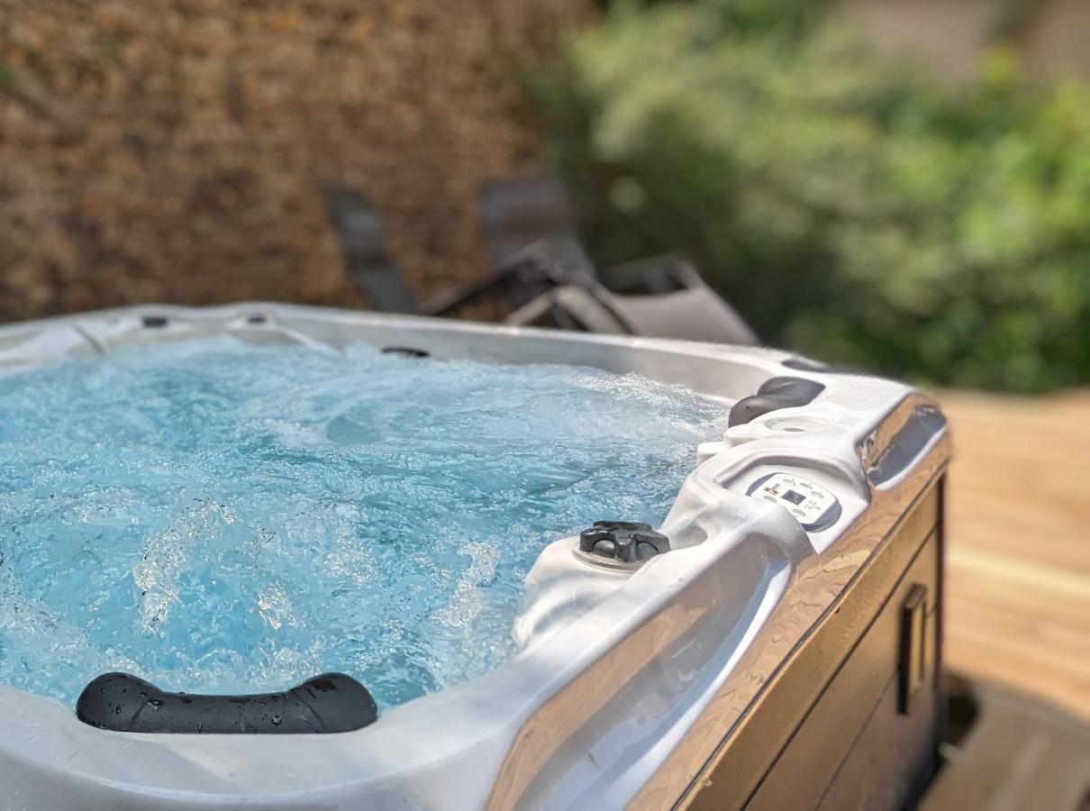 Wonderful House In Sarlat Center With Heated Pool & Jaccuzi Vila Exterior foto